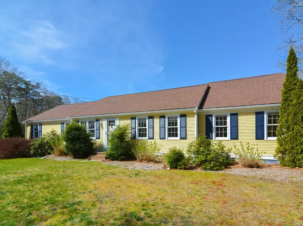 836 Cotuit Road, Mashpee, MA 02649