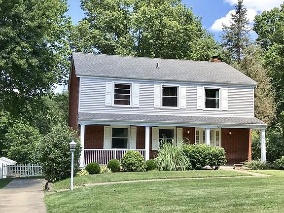 5th image of 18 Balsam Dr