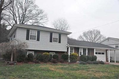 1st image of 238 Daugherty Dr