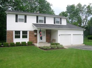 4333 Reed Rd, Columbus, OH 43220