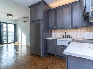 187 Kent Ave #207, Brooklyn, NY 11249