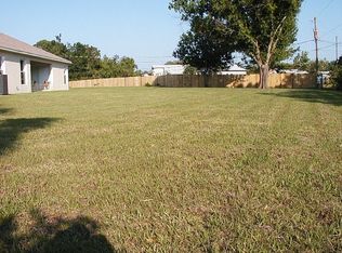 876 Hawser St NE, Palm Bay, FL 32907