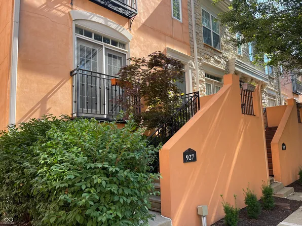 927 Spur Ln, Indianapolis, IN 46220