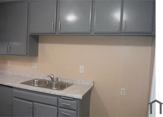 5th image of 38568 10th St E APT 2