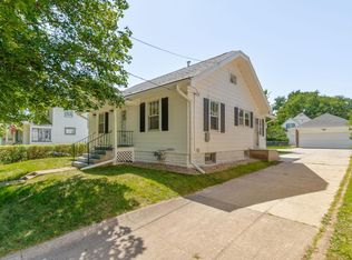 808 Denver St, Waterloo, IA 50702