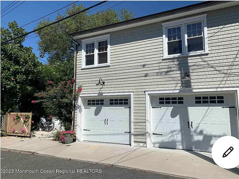 505 Washington Ln — Photo 2