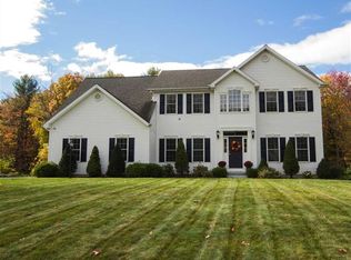 14 Christinamarie Dr, Clifton Park, NY 12065