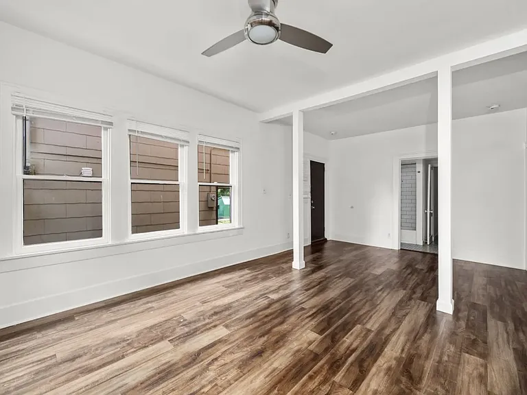 4407 Stanford St — Photo 4