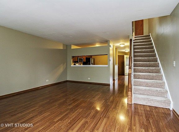 3rd image of 1091 Rockport Dr