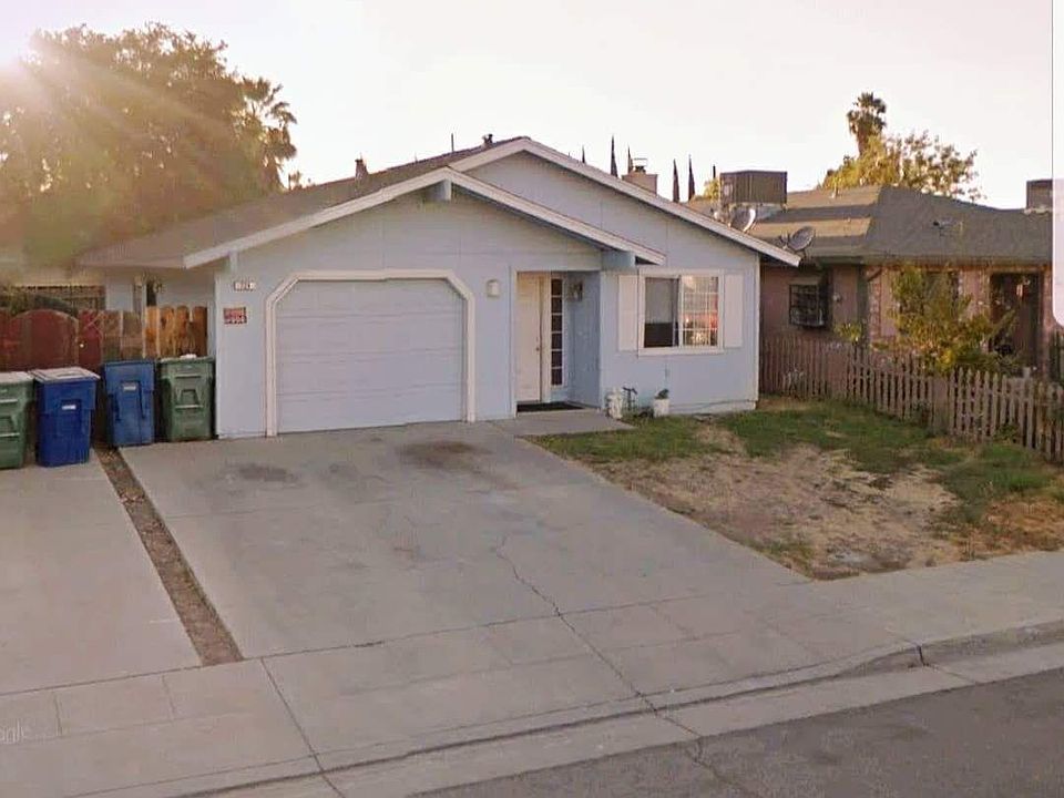 1st image of 724 Oakridge Dr