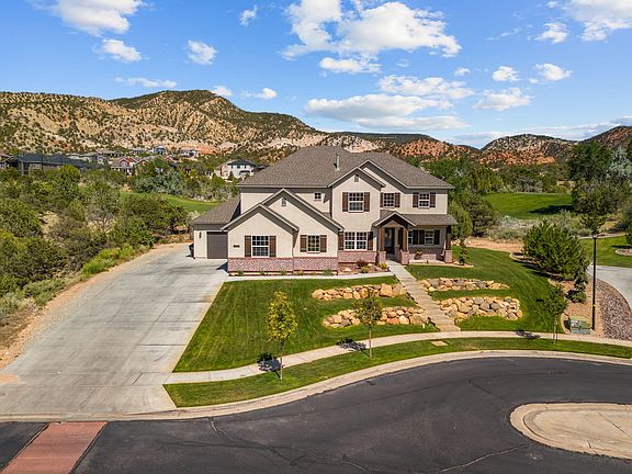 3rd image of 1254 N Ridgeway Dr