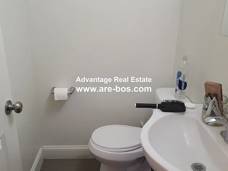 121 Webster Ave #1 — Photo 10