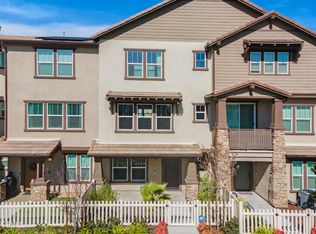 557 Grapefruit Ln, Fillmore, CA 93015