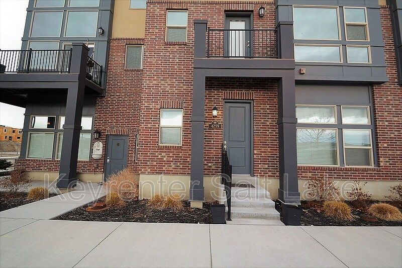 1st image of 4259 S Birkhill Blvd