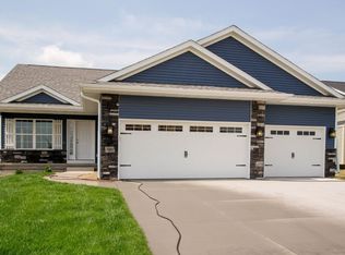 2502 Snapdragon Cir SW, Cedar Rapids, IA 52404
