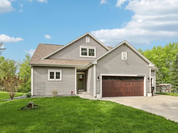 N38W26820 Glacier ROAD, Pewaukee, WI 53072