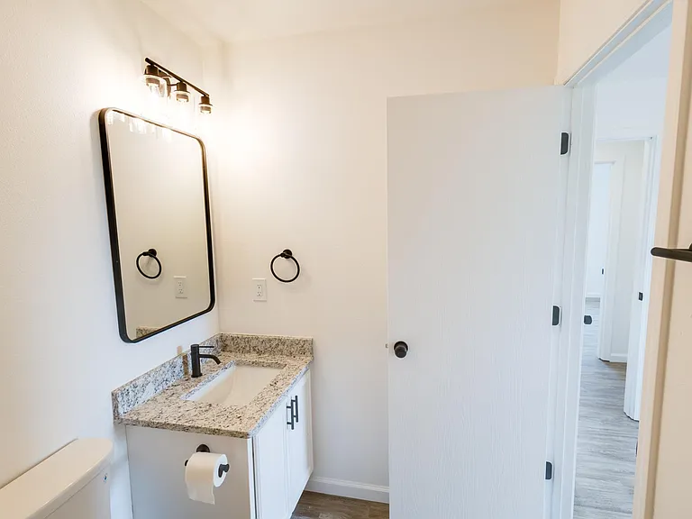 306 E Southern Trace Dr — Photo 17
