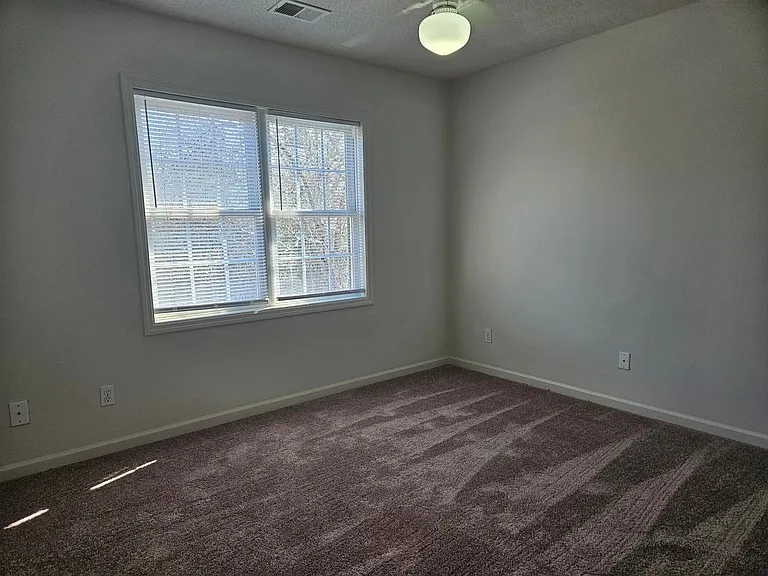 313 W Main St — Photo 7