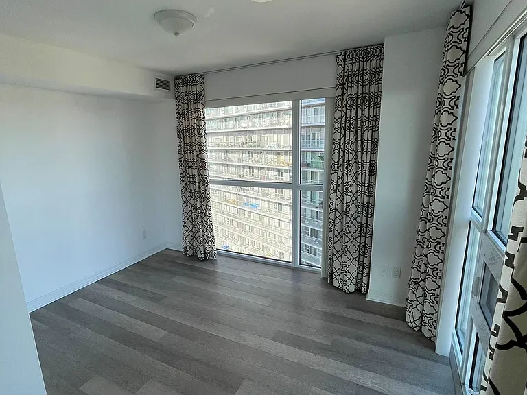 275 Yorkland Rd #2204 — Photo 8