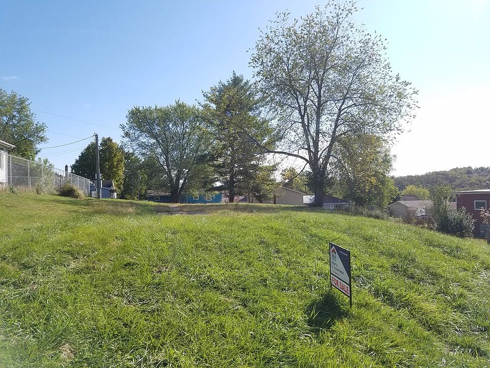 2nd image of 716 S New Hampshire Ave