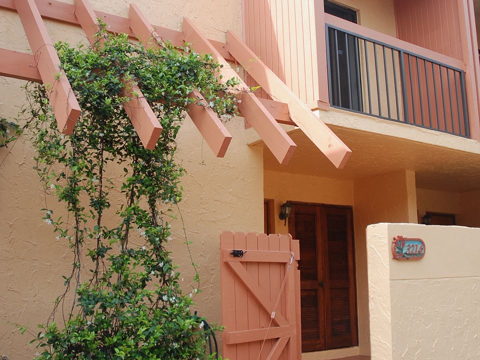 FRONT OF UNIT