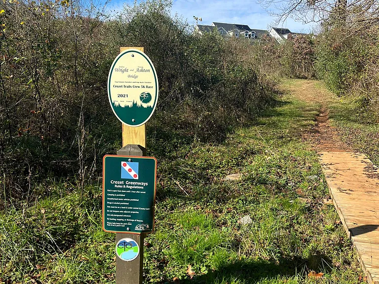 Miles of trails through Old Trail and connecting to trail network