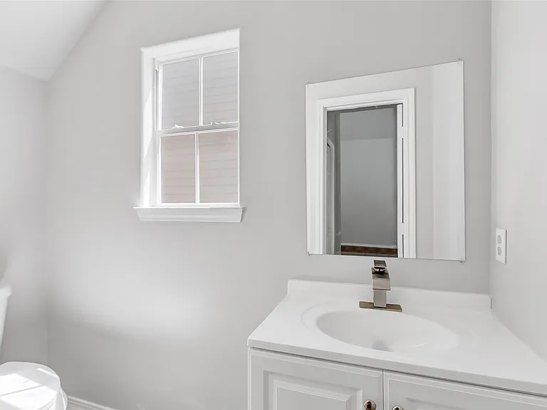 10445 Wicklowe St #1 — Photo 38