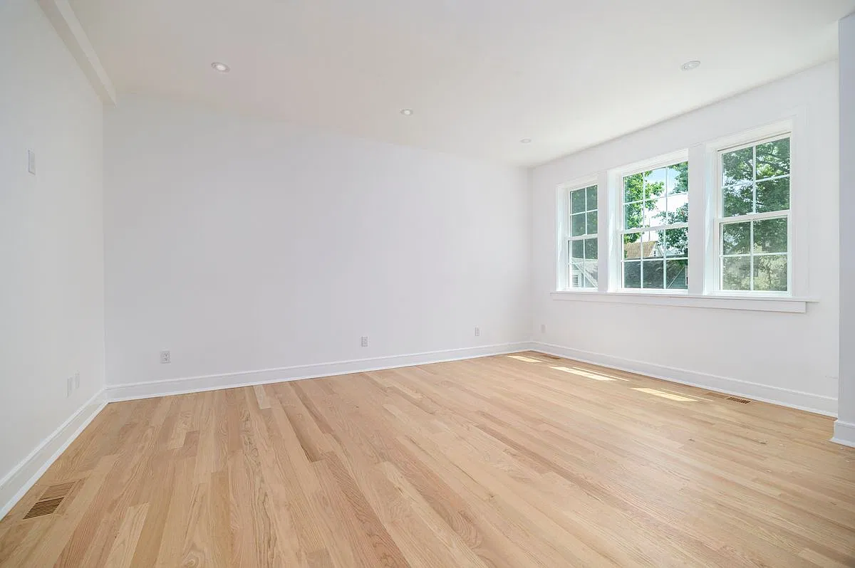 3 bed, 2.5 bath, 1980 sqft, $5,100 — Photo 3