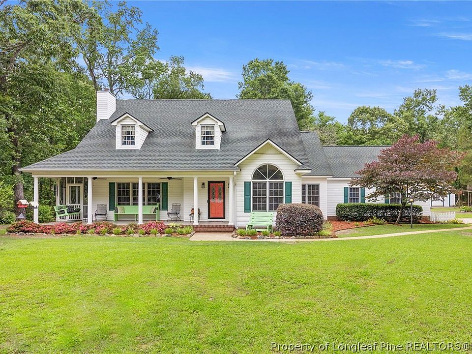 1st image of 3676 Cedar Hill Dr