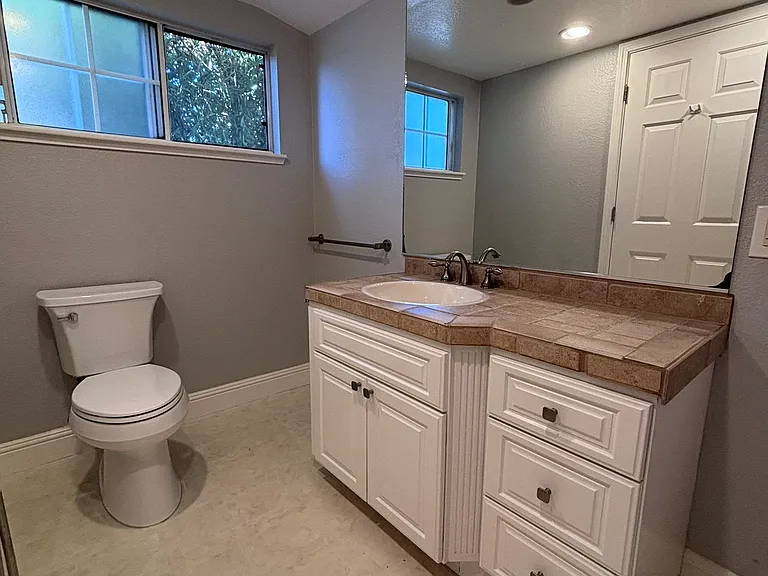 4992 Mattos Dr — Photo 25