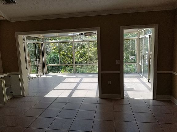 2nd image of 2809 Creekstone Ln