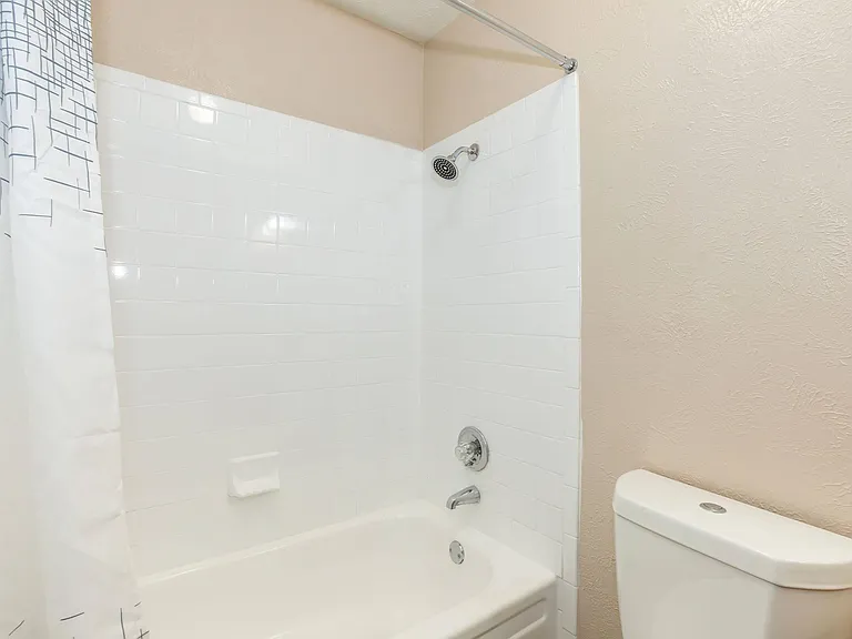 Center Ridge — Photo 31