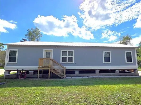 115 Apricot St #A, Belle Chasse, LA 70037