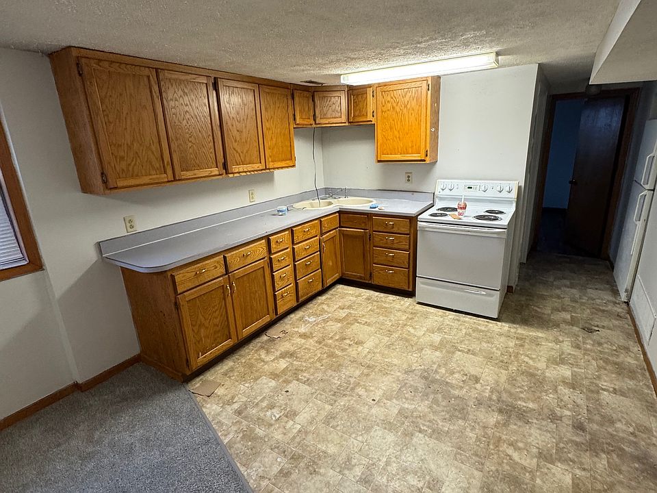 1st image of 3735 S 48th St #5