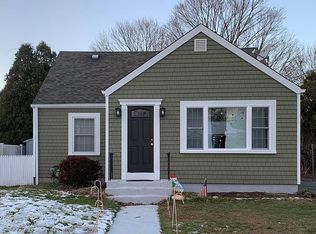 10 Anthony Dr, Cumberland, RI 02864