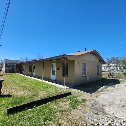 610 Ruiz St #2