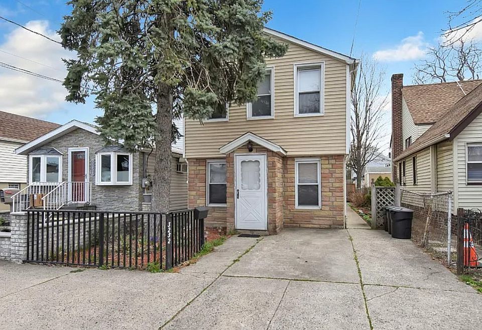 2nd image of 3252 Glennon Pl #A