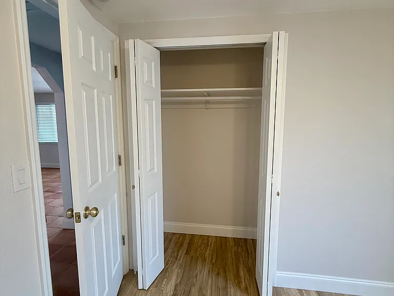 127 Debary Dr — Photo 17