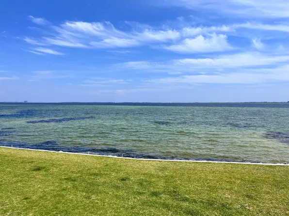 101 Old Ferry Rd Unit 15D, Shalimar, FL 32579