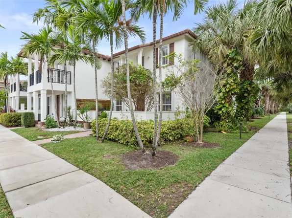 4765 Acadian Trail, Coconut Creek, FL 33073