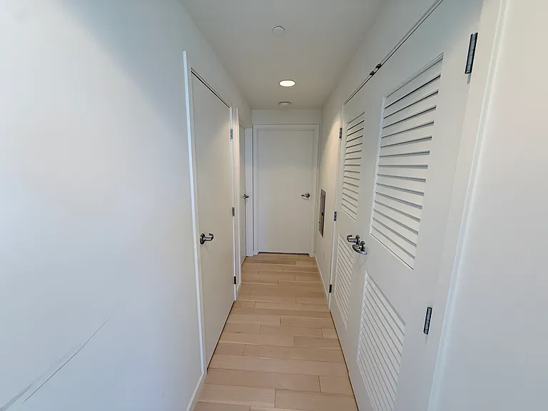 52 Innes Ct #302 — Photo 8