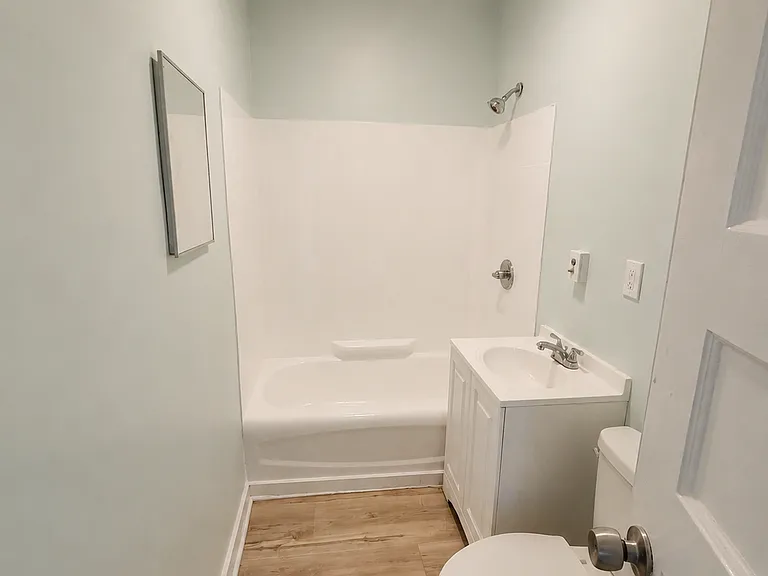 183 Chestnut Ave #2 — Photo 3
