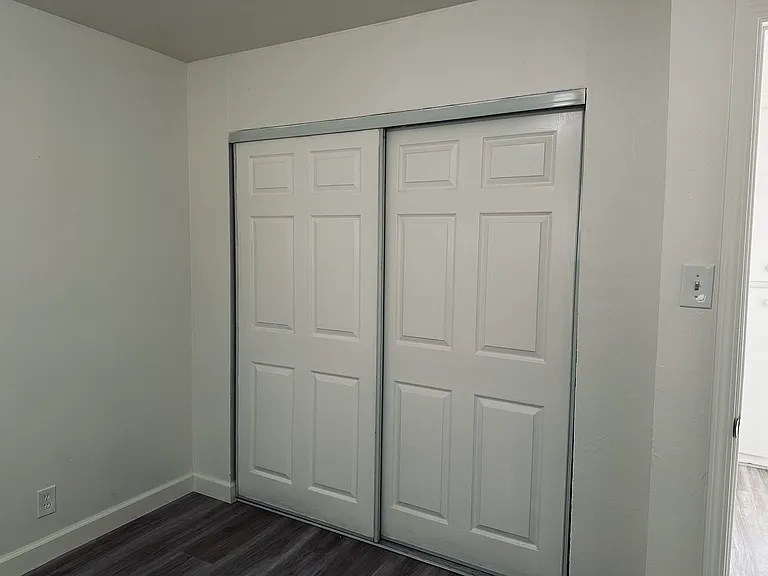 655 Sycamore Ave #11 — Photo 5