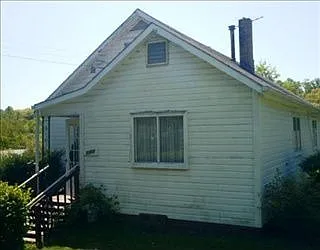 2307 26th St photo 1