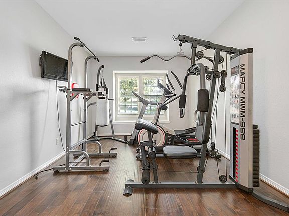 5th image of 13418 Ravens Park Ln