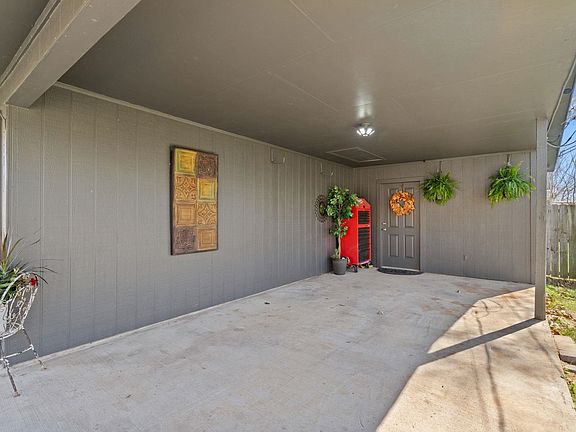 4th image of 1114 Cedar Drive