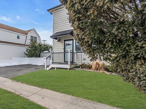 4th image of 335 Hawthorne Avenue
