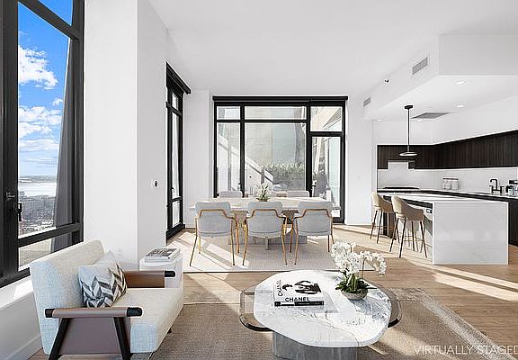 4th image of 111 Varick St Penthouse 1
