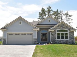 309 Sand Dr, West Bend, WI 53095