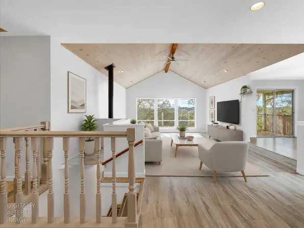 17572 Long Branch Ct, Penn Valley, CA 95946